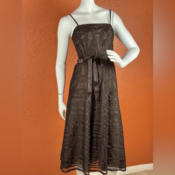BCBGMaxAzria Brown Pleated Maxi Sundress HalterSize Small. B26 - Picture 3 of 17